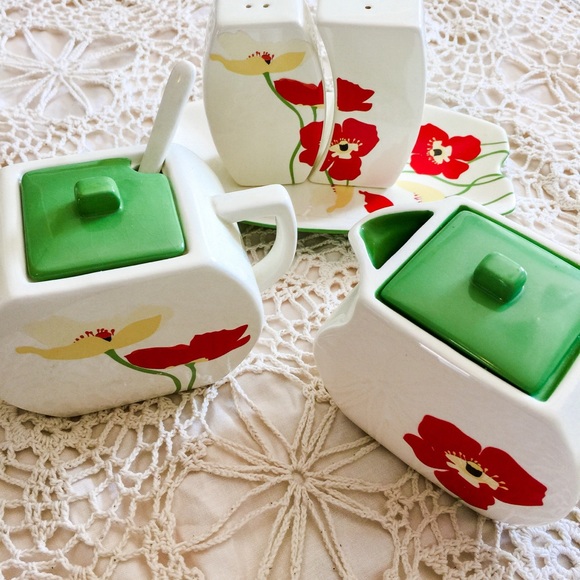 *SOLD* Russ Berrie creamer, sugar bowl & shaker s…
